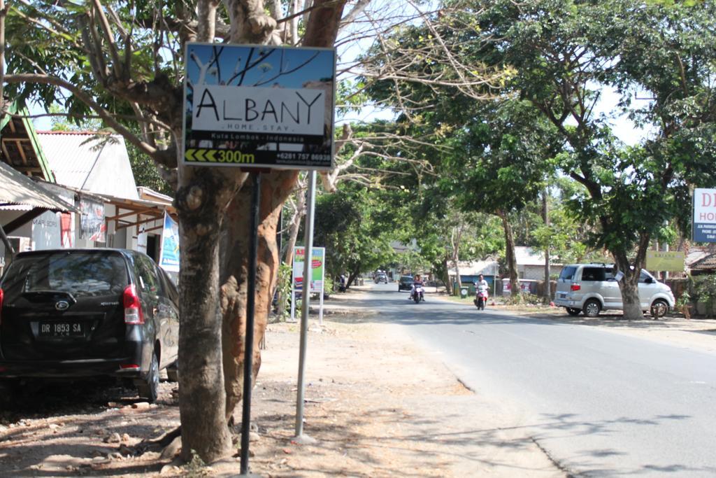 Albany Home Stay Kuta  Exterior photo